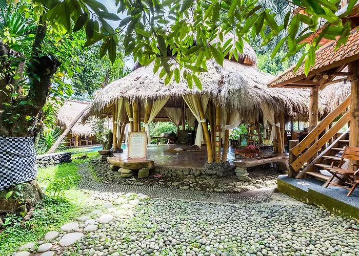 Gasthuis Omunity Bali 2*